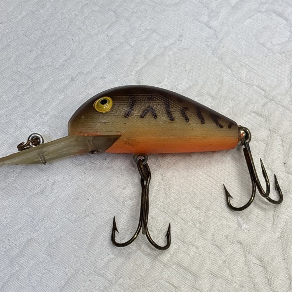 T1722 T REBEL SUPER R FISHING LURE